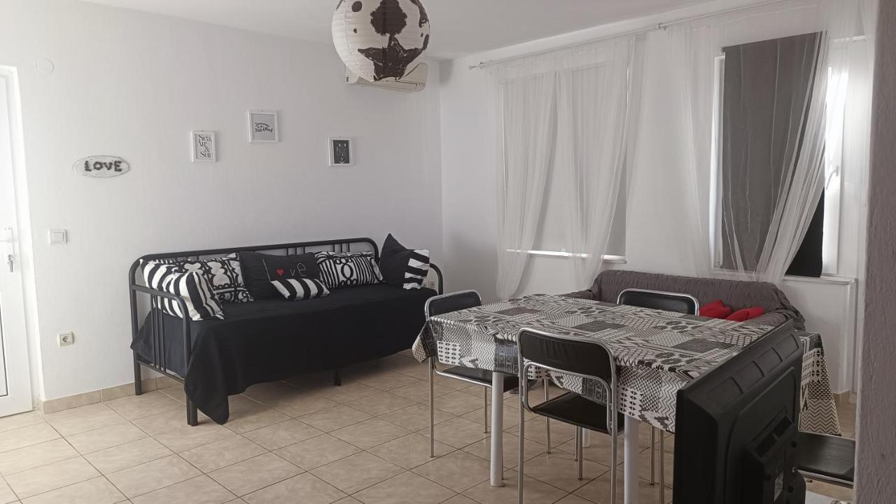Apartments Niko Trogir Exteriér fotografie