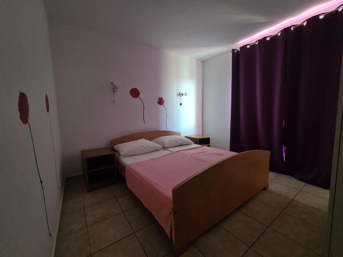 Apartments Niko Trogir Exteriér fotografie